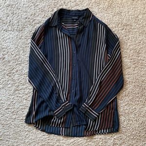 Retro black collared blouse with vertical stripes